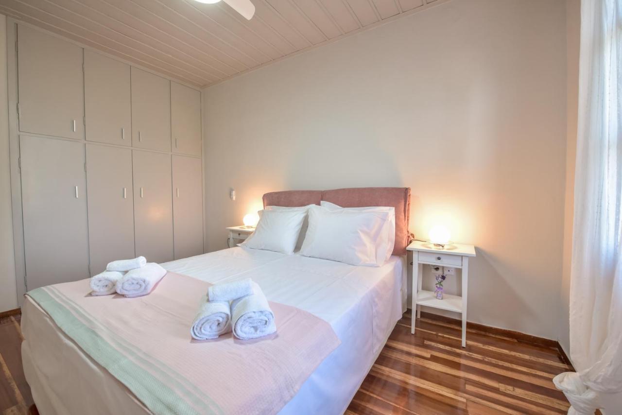 Alexandre Maison Beachfront Gialova Vacation Home מראה חיצוני תמונה