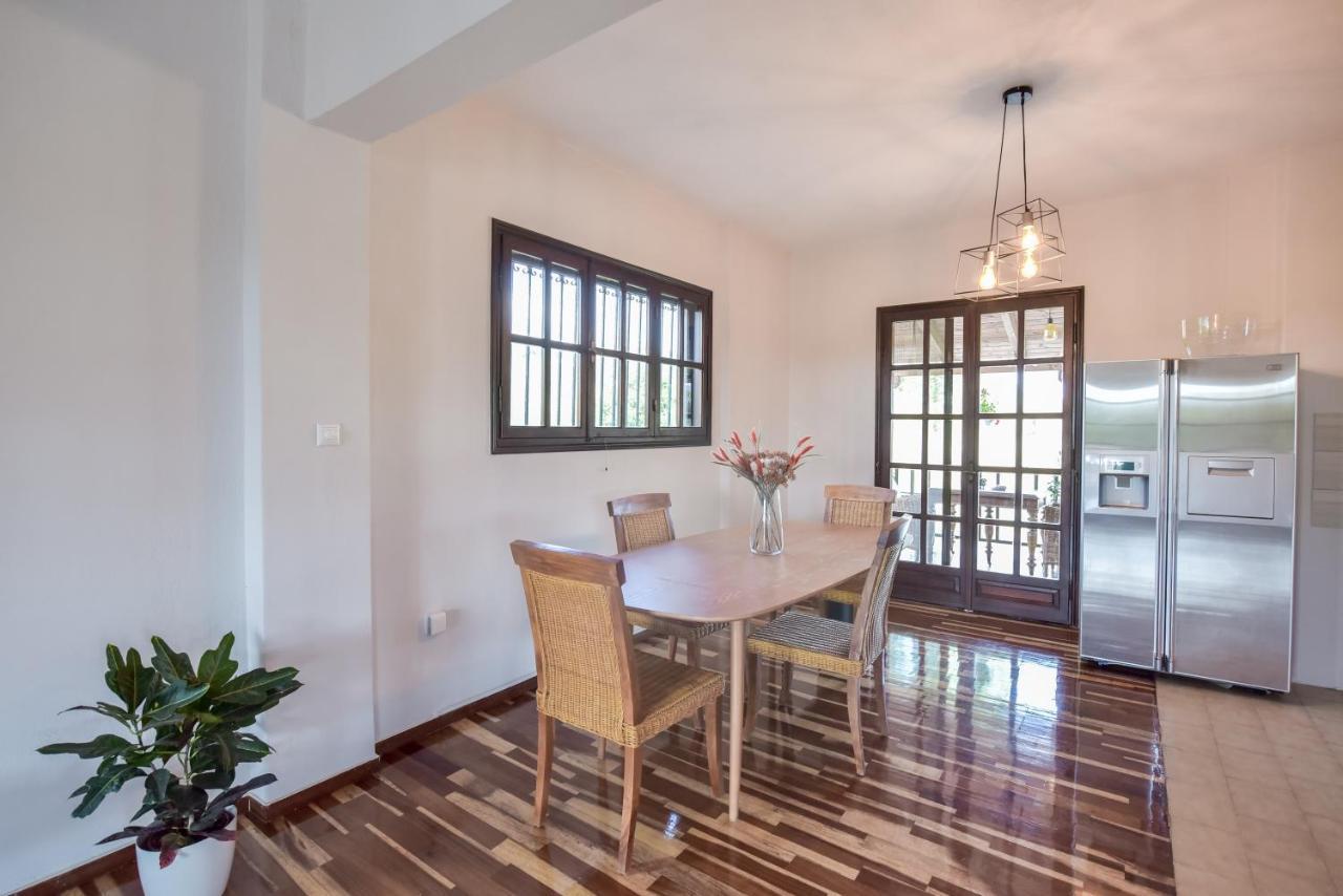Alexandre Maison Beachfront Gialova Vacation Home מראה חיצוני תמונה